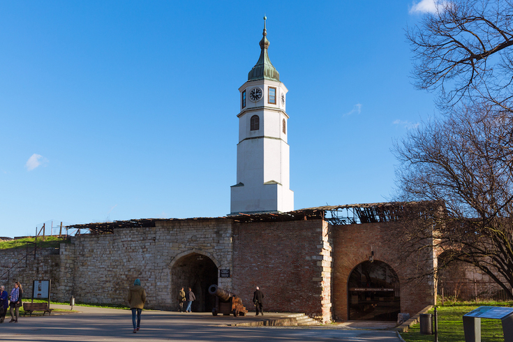 Koliko Sahat kapija postoji na Kalemegdanu?